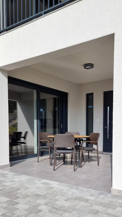 Seabreeze Luxury Apartments Njivice Dış mekan fotoğraf